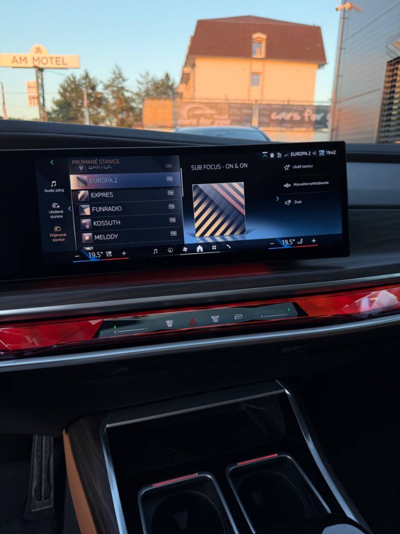 BMW Rad 7 740d mHEV x-Drive A/T Individual Edition SK ŠPZ