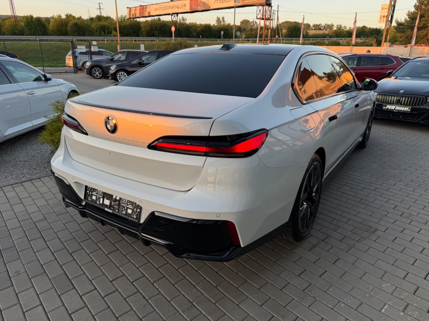 BMW Rad 7 740d mHEV x-Drive A/T Individual Edition SK ŠPZ