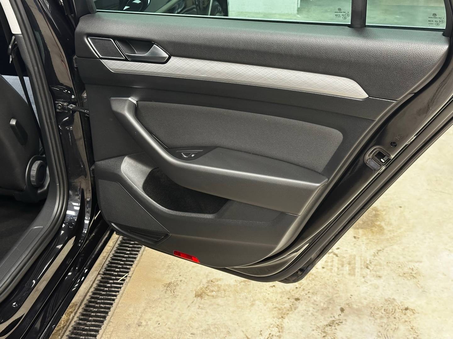 Volkswagen Passat Variant 1.4 TSI 160kw GTE MATRIX FULL LED, Virtuál, Masáž, Webasto, ACC