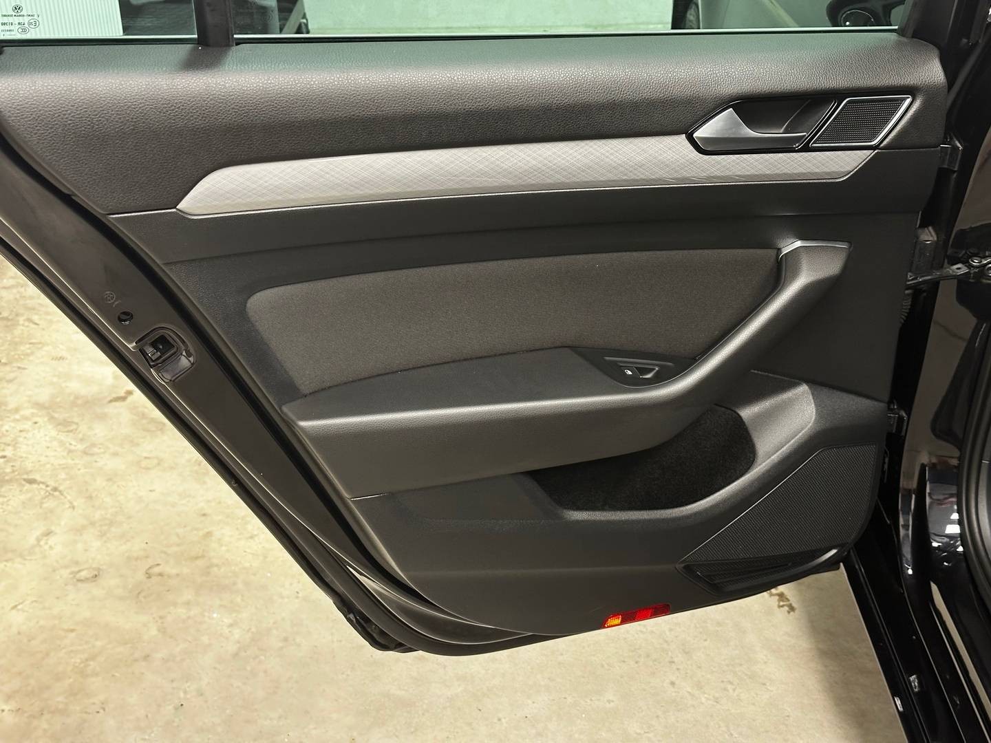 Volkswagen Passat Variant 1.4 TSI 160kw GTE MATRIX FULL LED, Virtuál, Masáž, Webasto, ACC