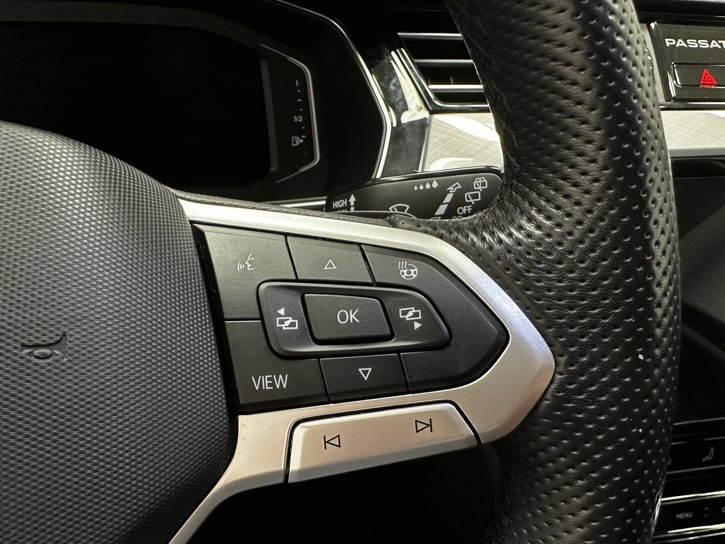 Volkswagen Passat Variant 1.4 TSI 160kw GTE MATRIX FULL LED, Virtuál, Masáž, Webasto, ACC