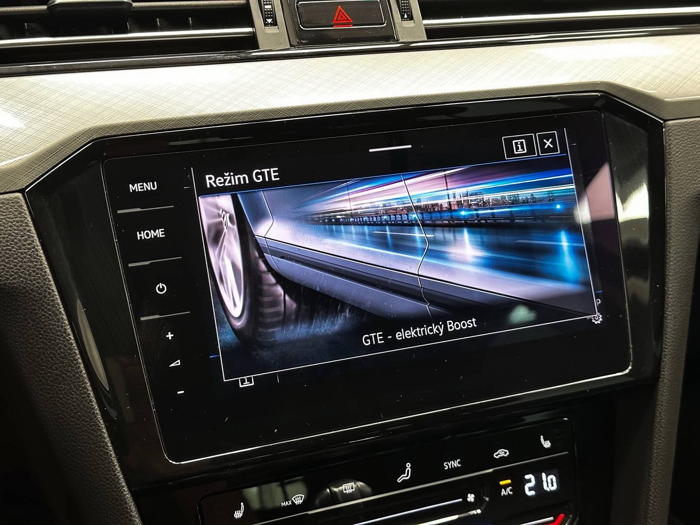 Volkswagen Passat Variant 1.4 TSI 160kw GTE MATRIX FULL LED, Virtuál, Masáž, Webasto, ACC