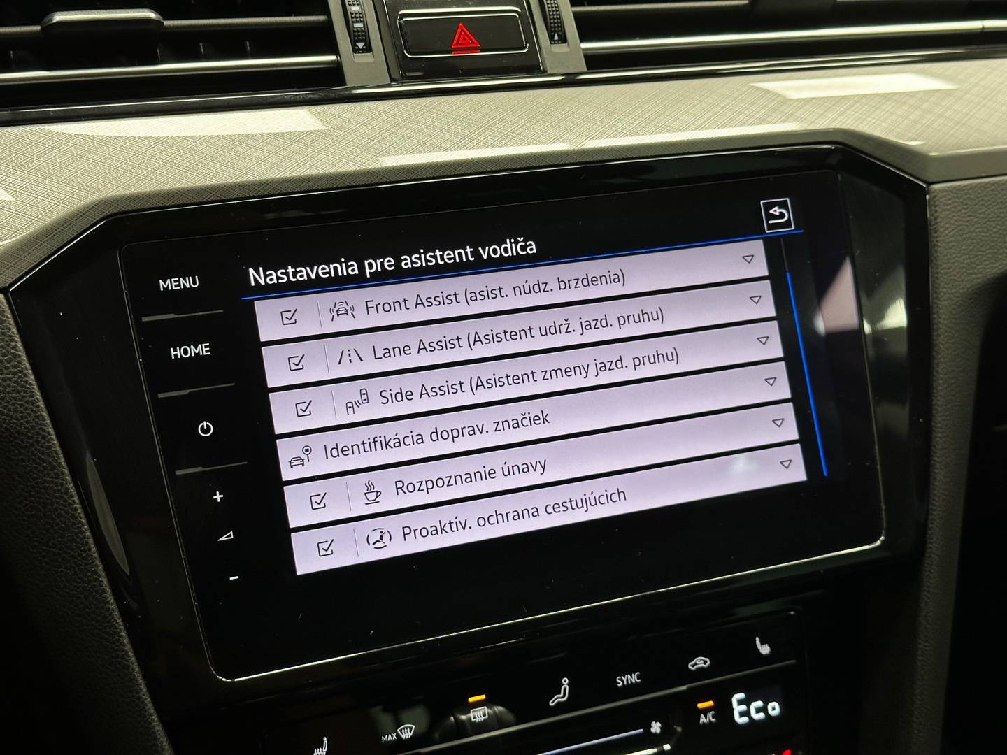 Volkswagen Passat Variant 1.4 TSI 160kw GTE MATRIX FULL LED, Virtuál, Masáž, Webasto, ACC