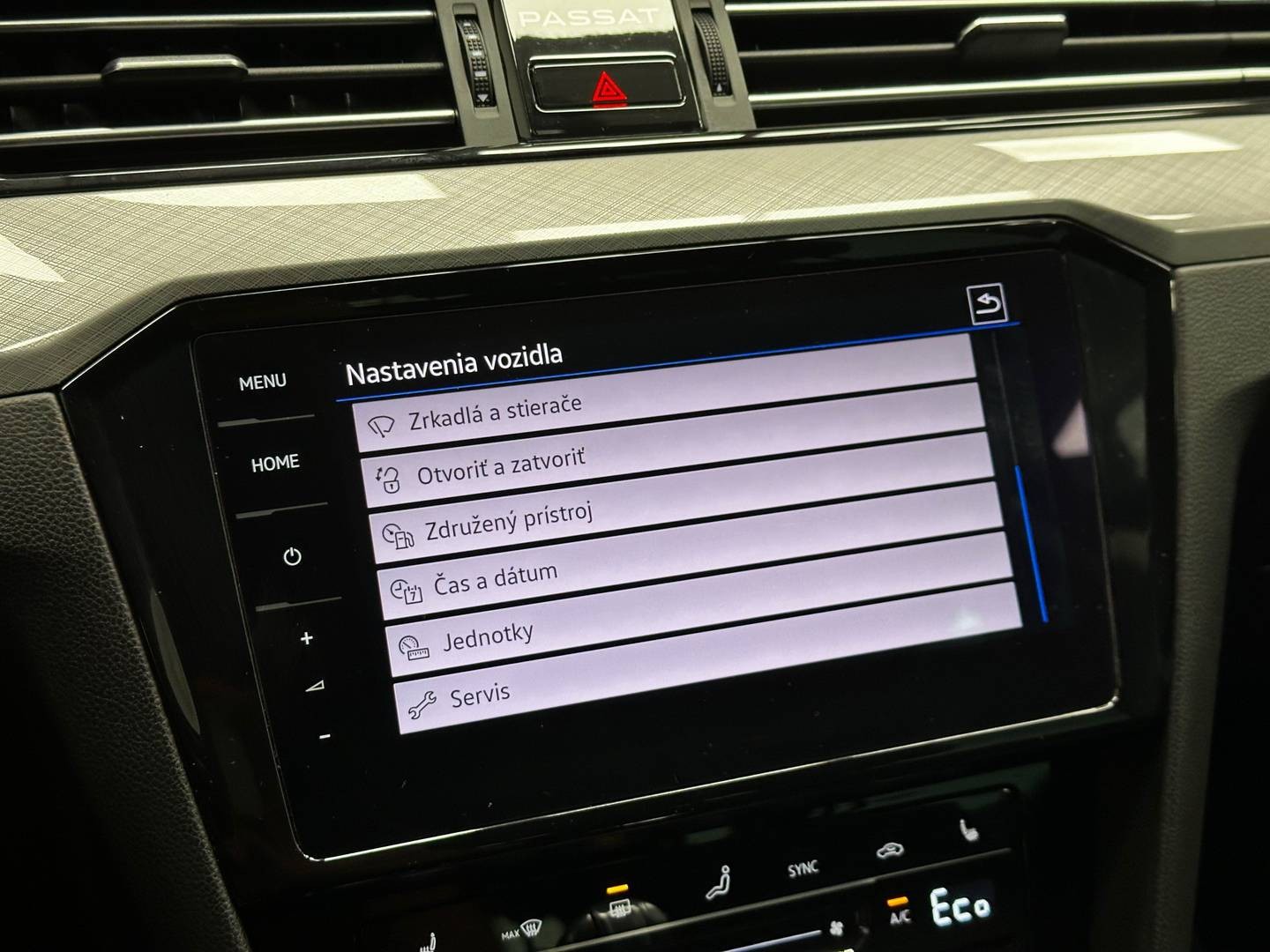 Volkswagen Passat Variant 1.4 TSI 160kw GTE MATRIX FULL LED, Virtuál, Masáž, Webasto, ACC