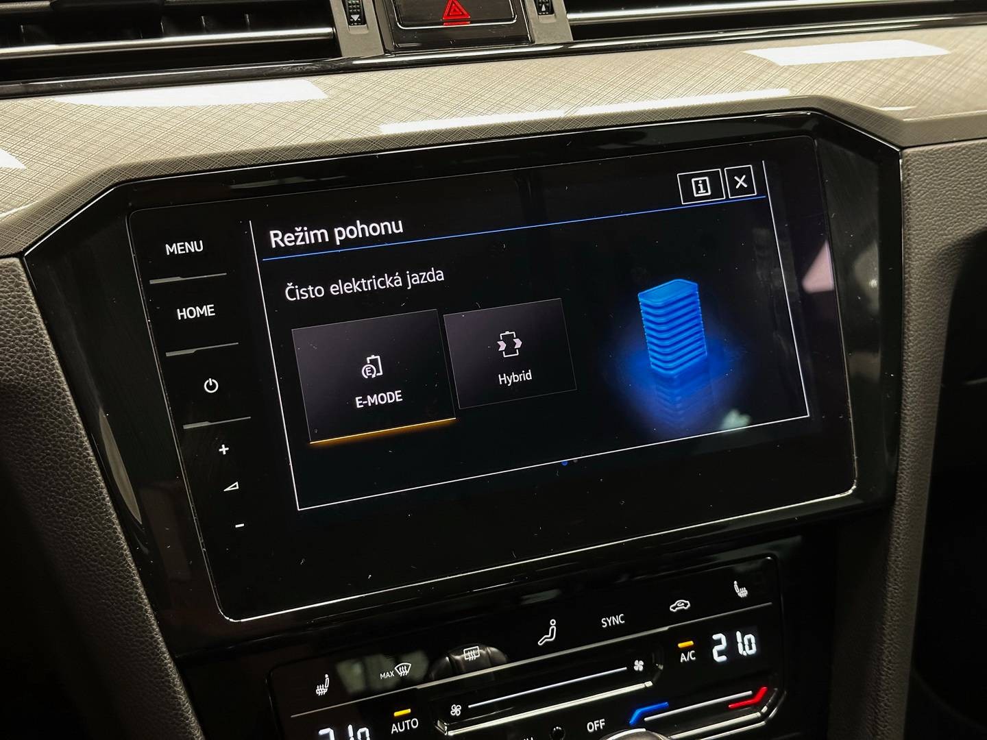 Volkswagen Passat Variant 1.4 TSI 160kw GTE MATRIX FULL LED, Virtuál, Masáž, Webasto, ACC