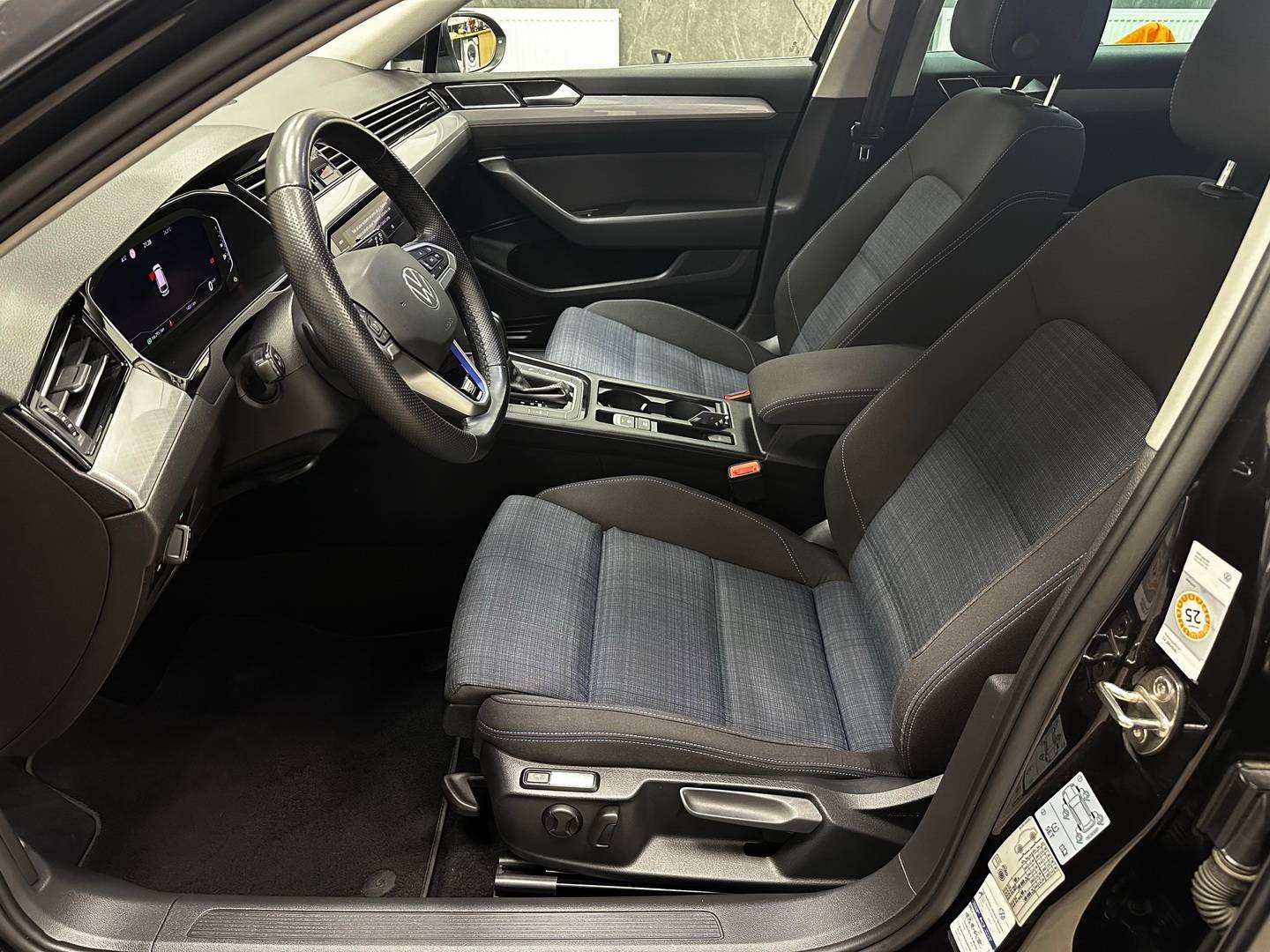 Volkswagen Passat Variant 1.4 TSI 160kw GTE MATRIX FULL LED, Virtuál, Masáž, Webasto, ACC