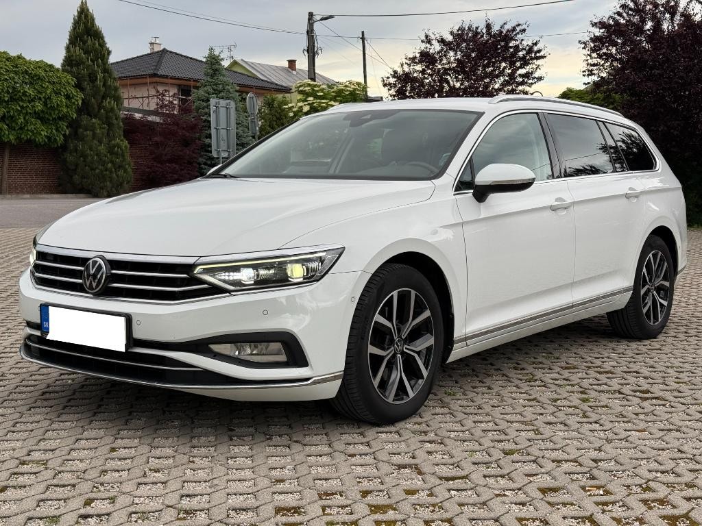 Volkswagen Passat Variant 2.0 TDI EVO Business DSG Kupene v SR
