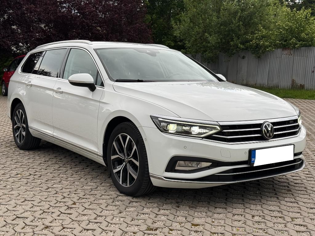 Volkswagen Passat Variant 2.0 TDI EVO Business DSG Kupene v SR