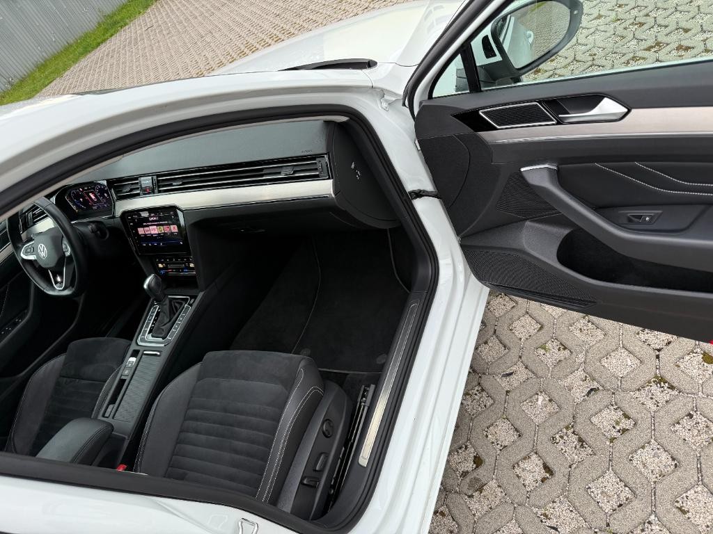 Volkswagen Passat Variant 2.0 TDI EVO Business DSG Kupene v SR