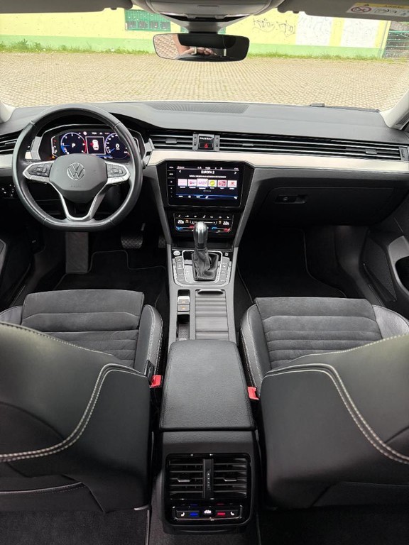 Volkswagen Passat Variant 2.0 TDI EVO Business DSG Kupene v SR