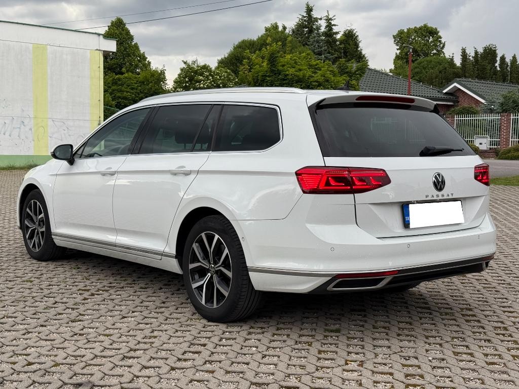Volkswagen Passat Variant 2.0 TDI EVO Business DSG Kupene v SR
