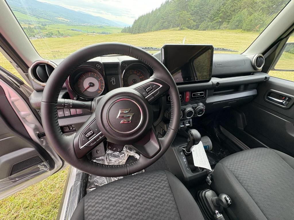 Suzuki Jimny Combi 75kw Automat