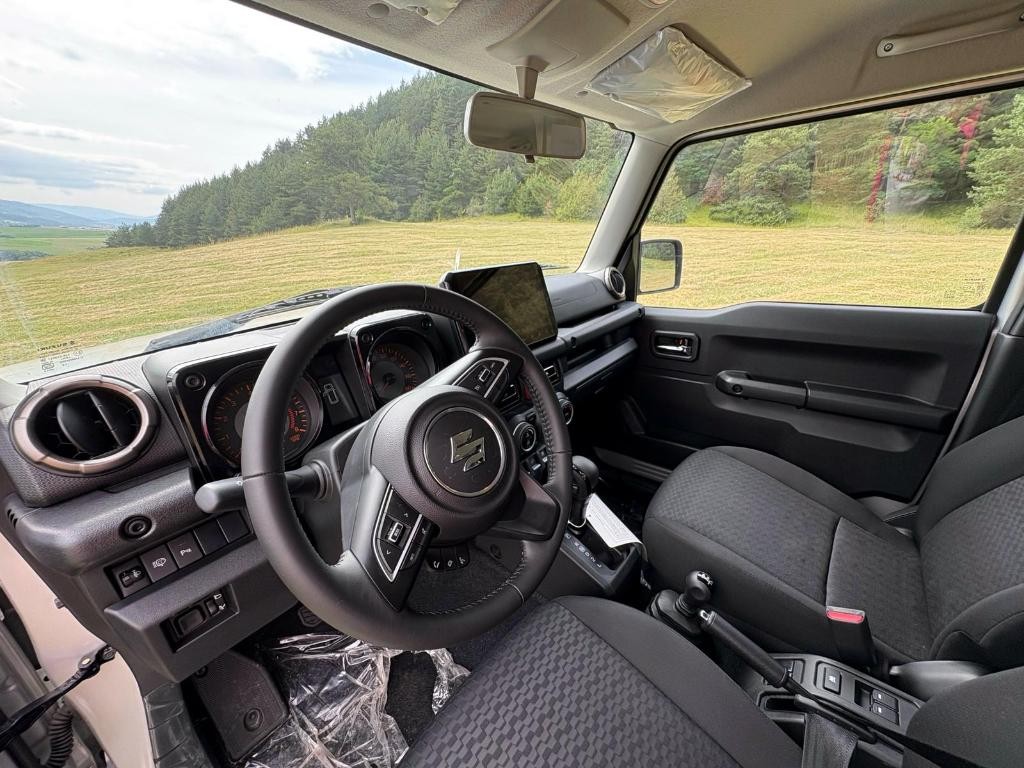 Suzuki Jimny Combi 75kw Automat