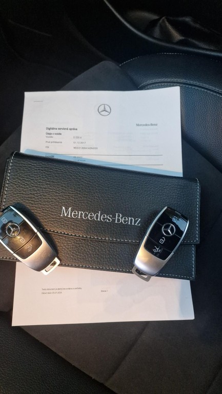 Mercedes E trieda Mercedes Benz E Classe AMG Black Line