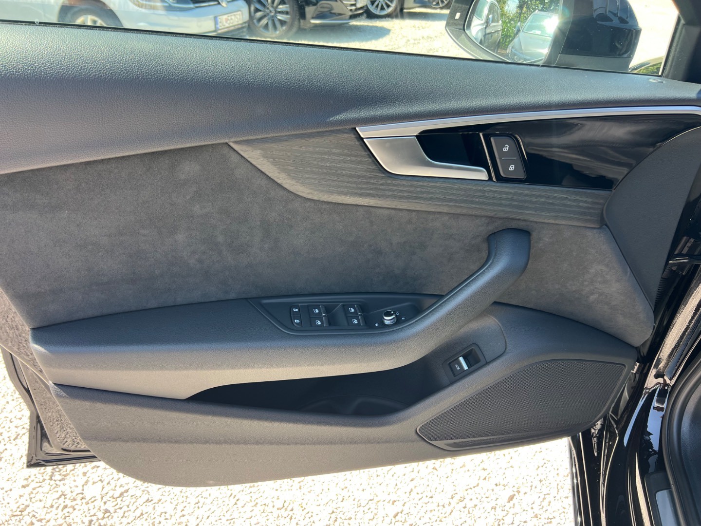 Audi A4 Avant 35 2.0 TDI Advanced S tronic