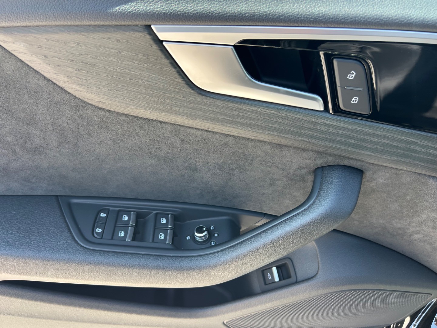 Audi A4 Avant 35 2.0 TDI Advanced S tronic