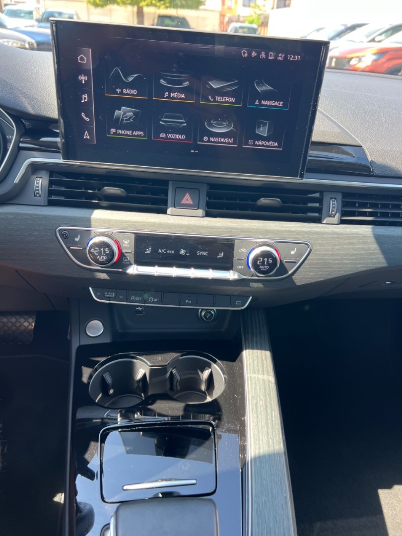 Audi A4 Avant 35 2.0 TDI Advanced S tronic