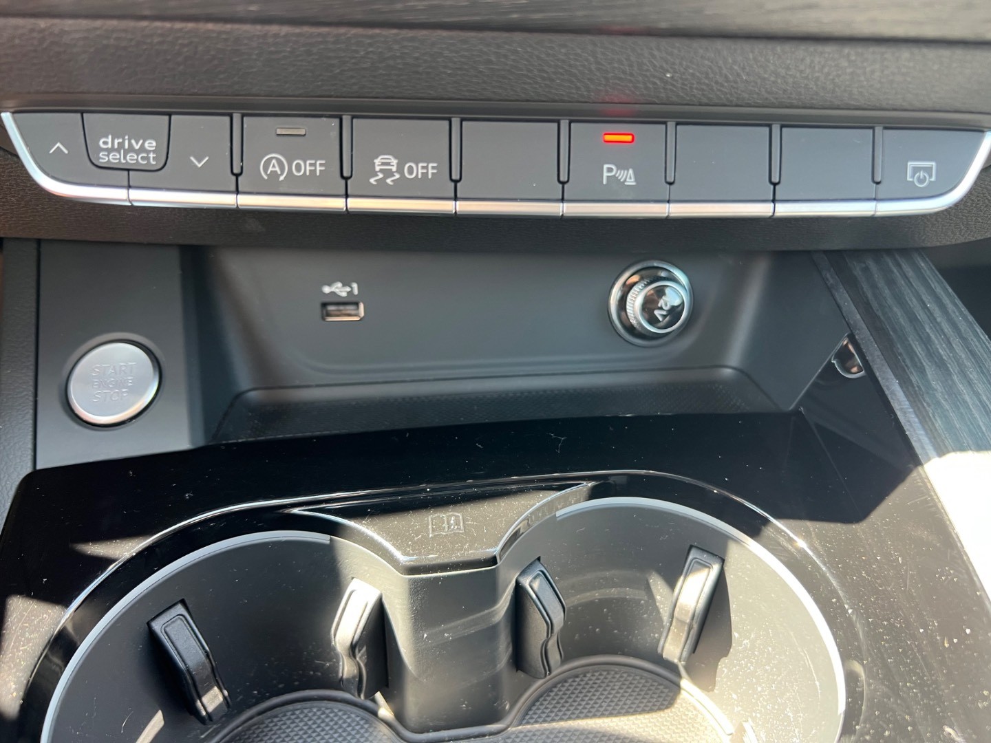 Audi A4 Avant 35 2.0 TDI Advanced S tronic