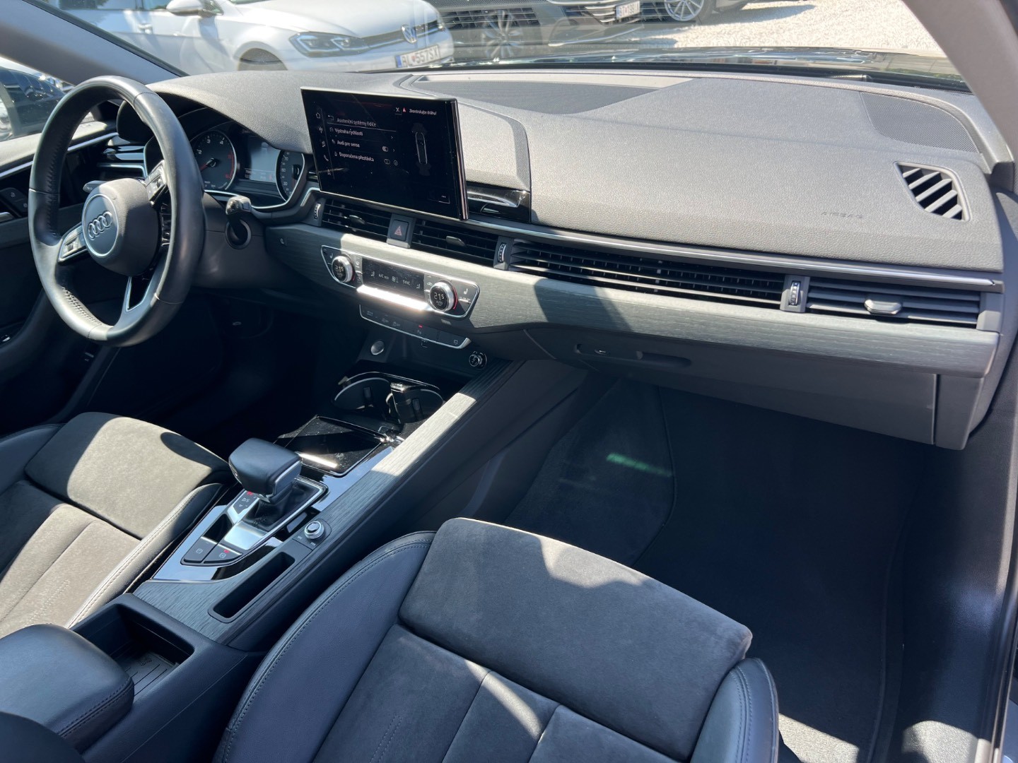 Audi A4 Avant 35 2.0 TDI Advanced S tronic