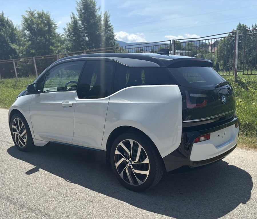 BMW i3 94 Ah. 125kW. Harman/Kardon. tep. Čerpadlo …