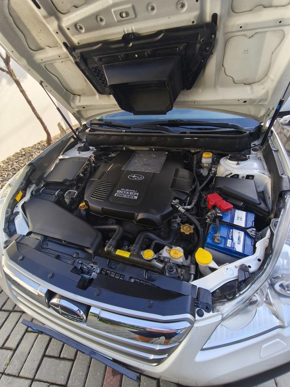 Subaru Outback 2.0 D  EXCLUSIVE