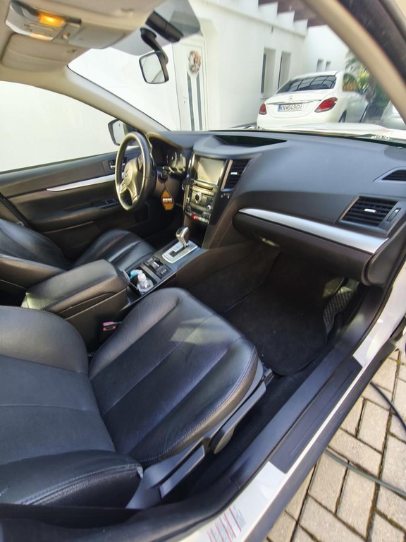 Subaru Outback 2.0 D  EXCLUSIVE