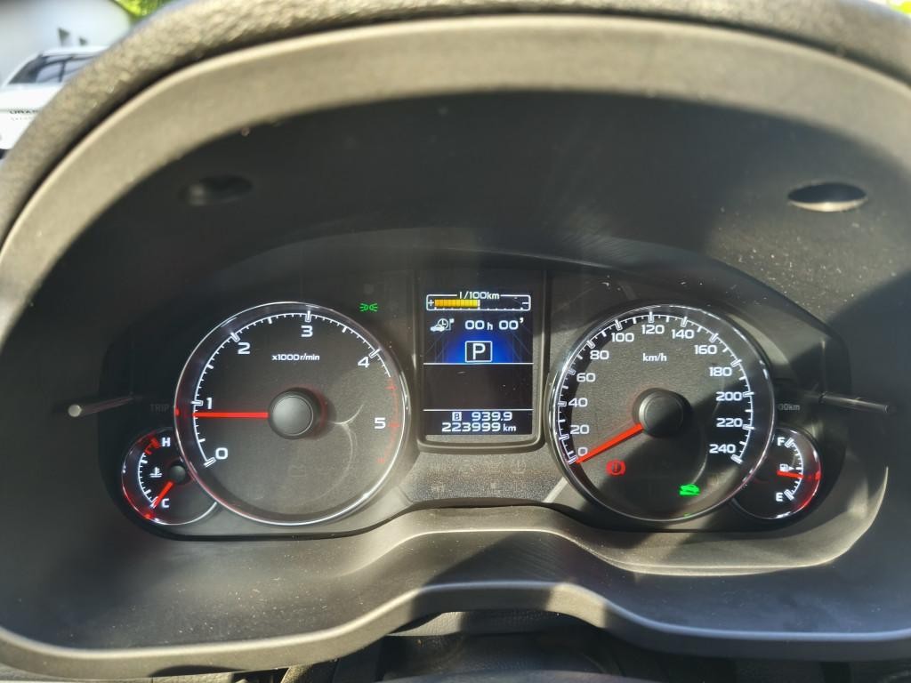 Subaru Outback 2.0 D  EXCLUSIVE