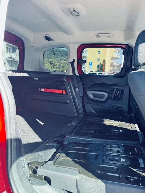 Peugeot Rifter 1.5 BlueHDi 96 kW. Active. 2019. 110 000. A/T