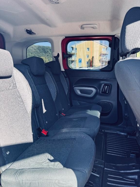 Peugeot Rifter 1.5 BlueHDi 96 kW. Active. 2019. 110 000. A/T