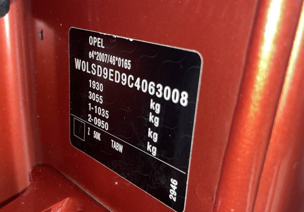 Opel Meriva Blood orange 1.4 Benzín 120K TB