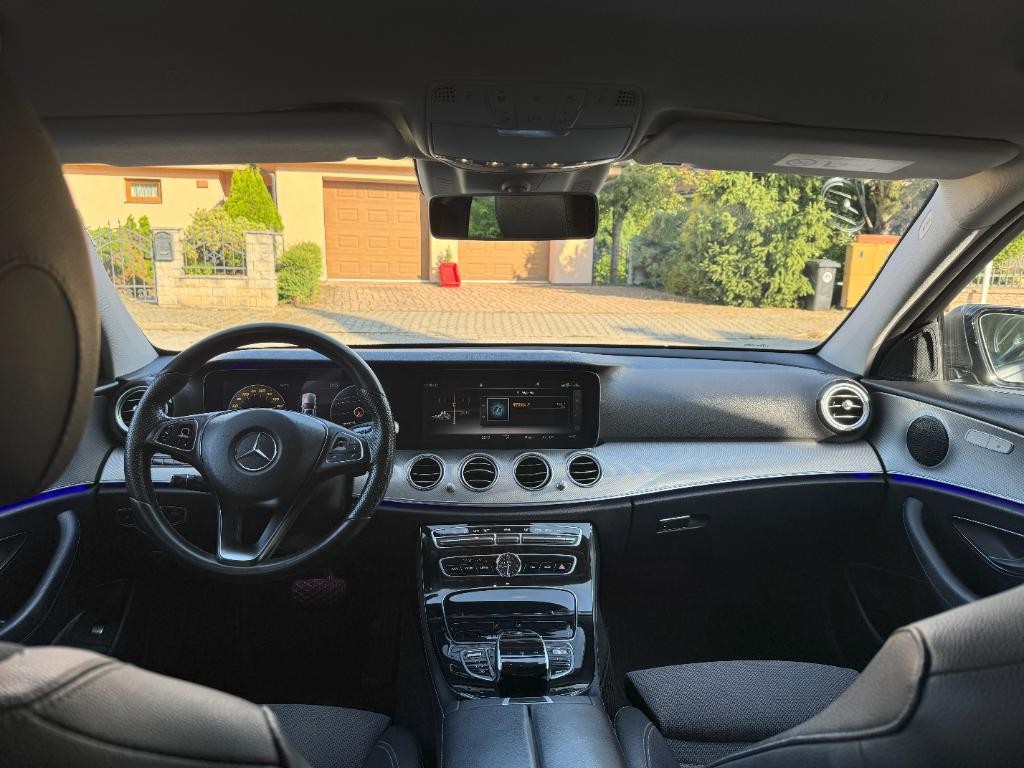 Mercedes E trieda 220 d A/T Avantgarde