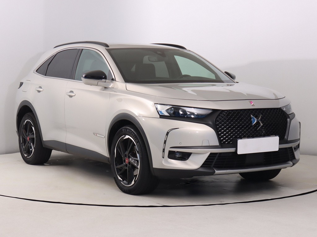 Citroen 7 Crossback Performance Line 2.0 BlueHDI vykonny motor, ojedinela vybava
