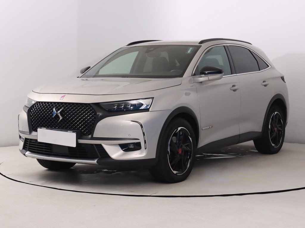 Citroen 7 Crossback Performance Line 2.0 BlueHDI vykonny motor, ojedinela vybava
