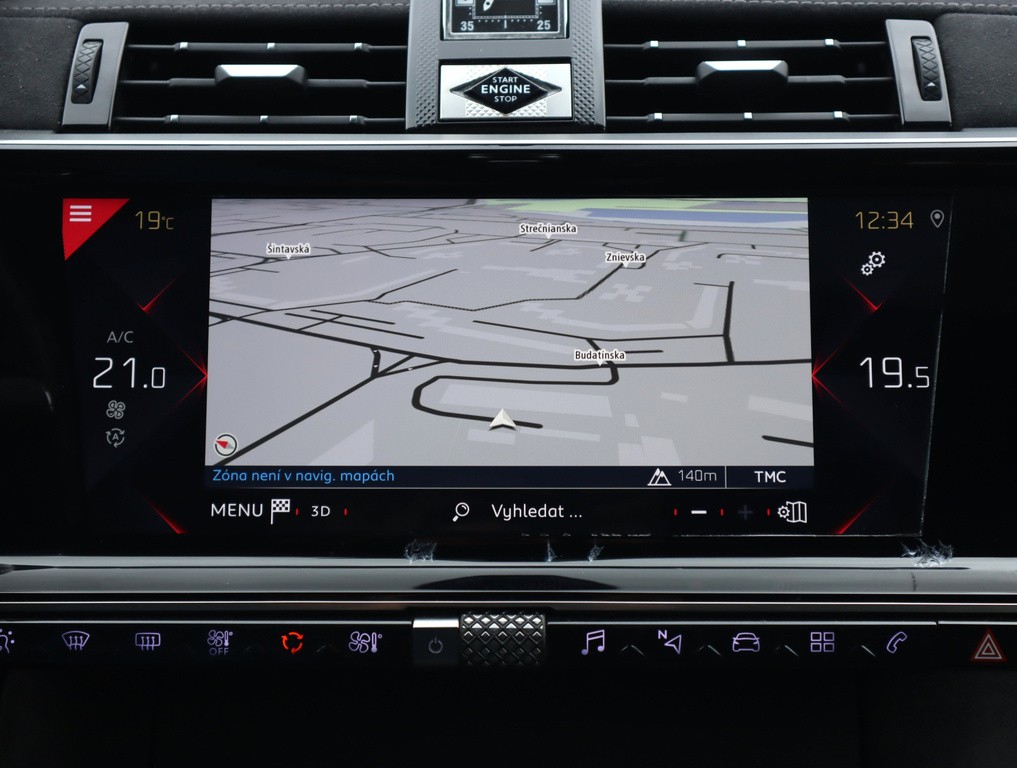 Citroen 7 Crossback Performance Line 2.0 BlueHDI vykonny motor, ojedinela vybava