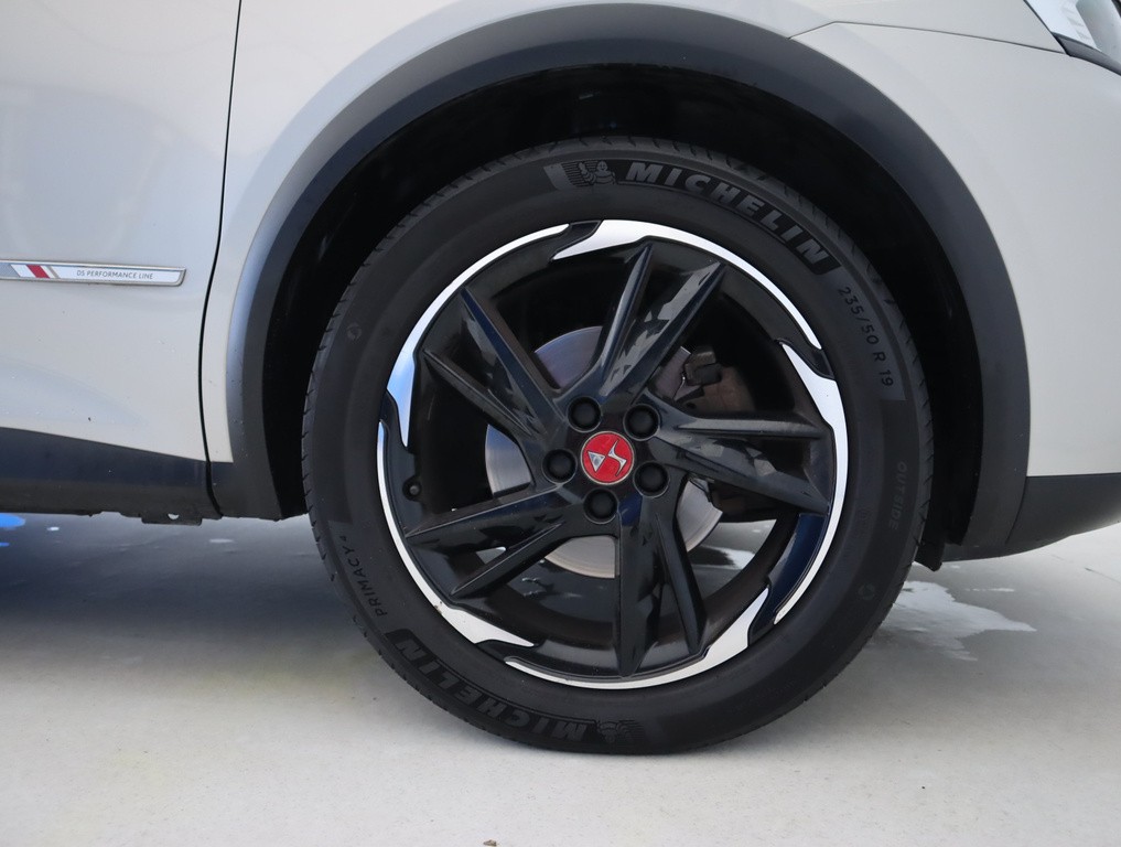 Citroen 7 Crossback Performance Line 2.0 BlueHDI vykonny motor, ojedinela vybava