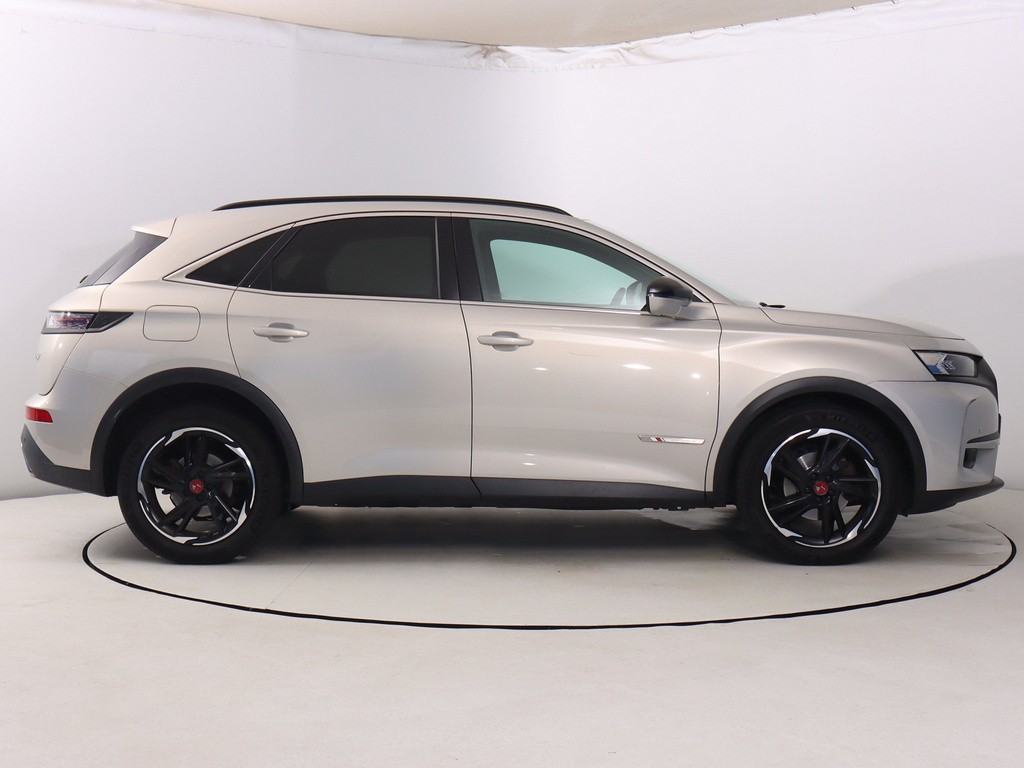 Citroen 7 Crossback Performance Line 2.0 BlueHDI vykonny motor, ojedinela vybava