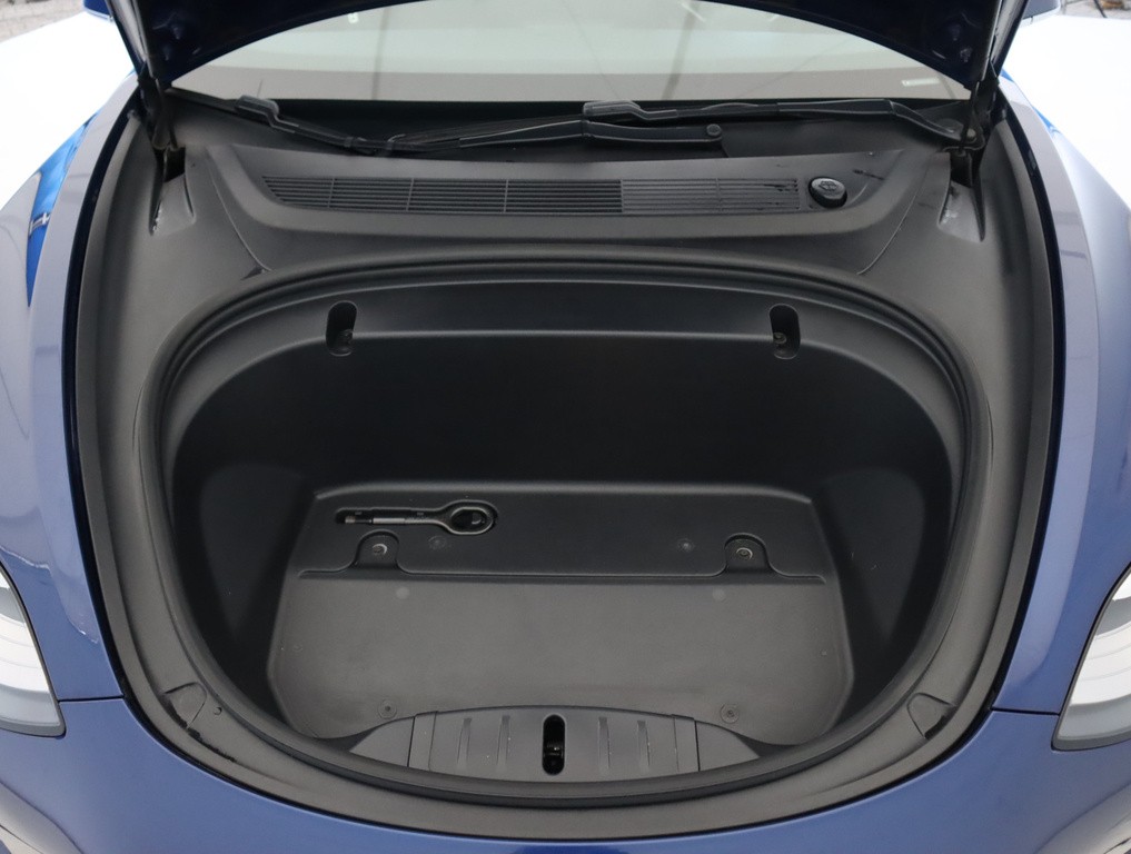 Tesla Model 3 Long Range 4WD 78kWh SoH 78%, elektromobil