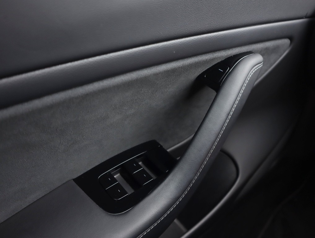 Tesla Model 3 Long Range 4WD 78kWh SoH 78%, elektromobil