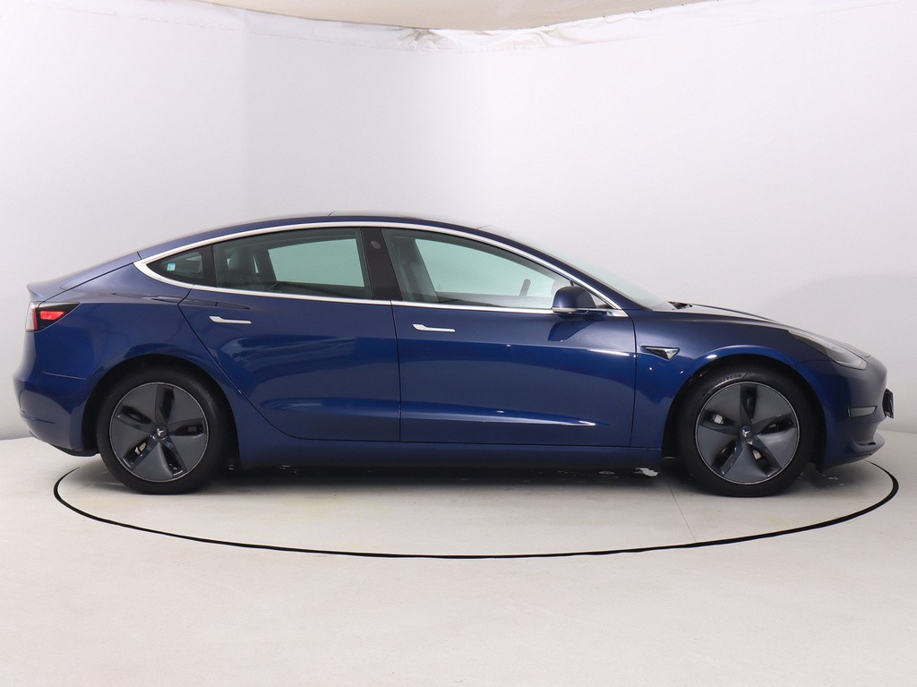 Tesla Model 3 Long Range 4WD 78kWh SoH 78%, elektromobil