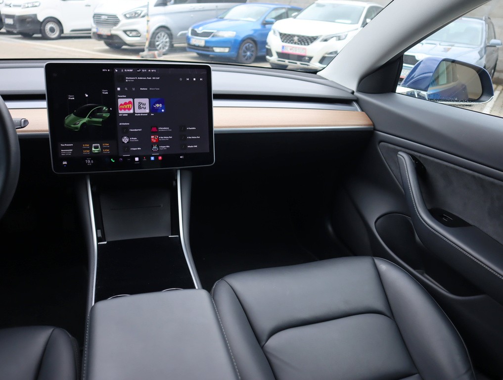 Tesla Model 3 Long Range 4WD 78kWh SoH 78%, elektromobil