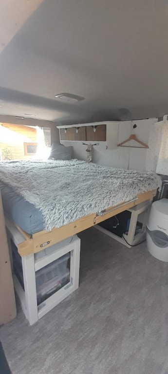 Ford Customs Tranzit 2L