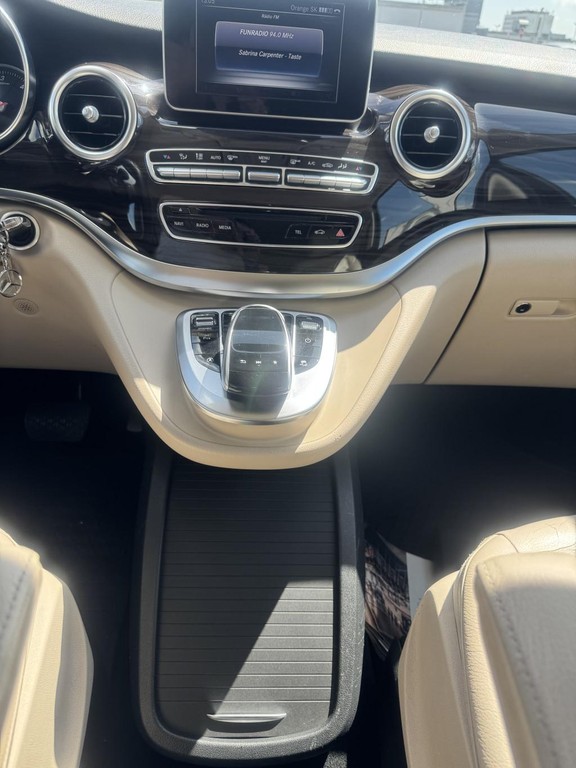 Mercedes V trieda 220 d lang Avantgarde 4MATIC