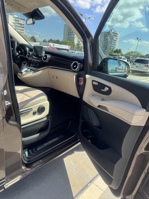 Mercedes V trieda 220 d lang Avantgarde 4MATIC