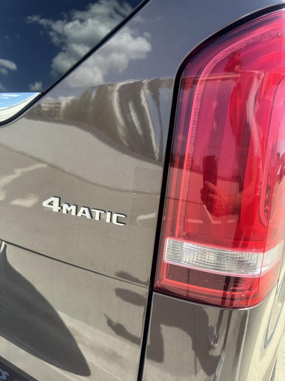 Mercedes V trieda 220 d lang Avantgarde 4MATIC