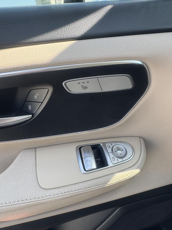 Mercedes V trieda 220 d lang Avantgarde 4MATIC