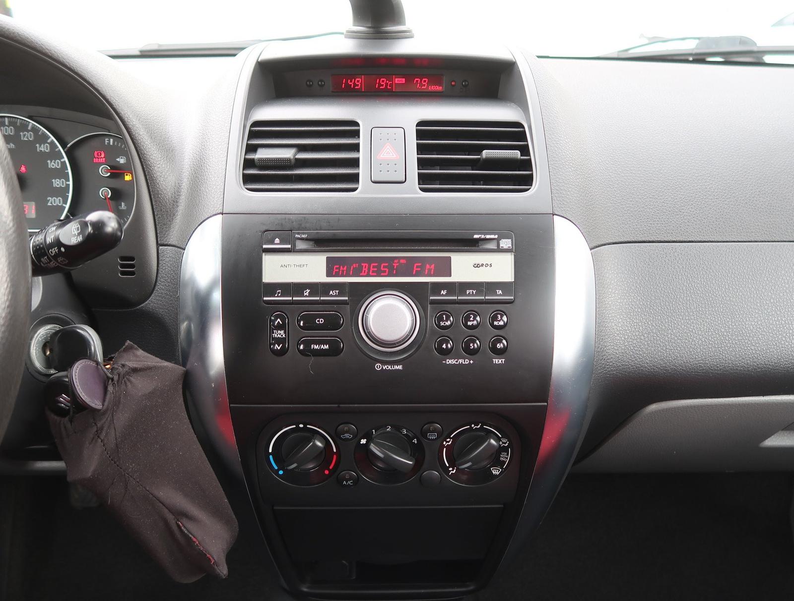 Suzuki SX4 1.5 i, SR,2.maj, Serv.kniha, Klíma