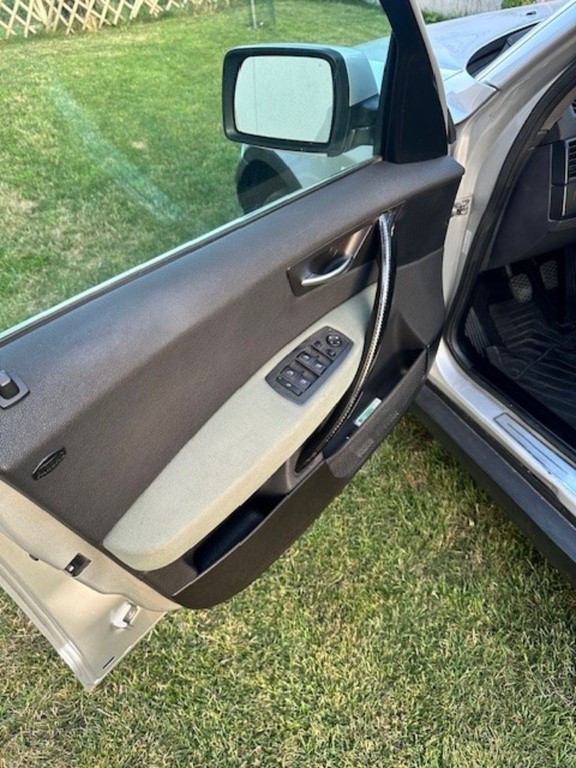 Predám BMW X3 3d, 150kW, dočasne odhlásené