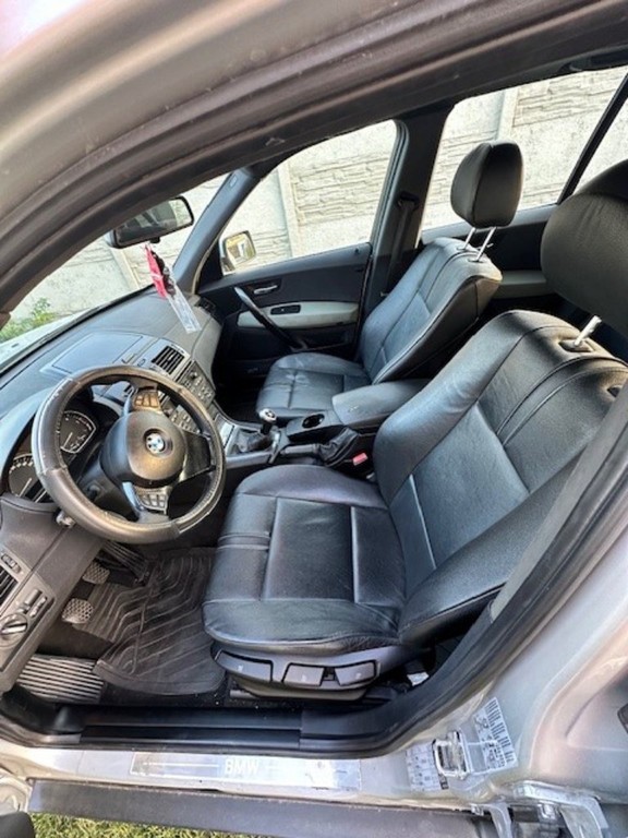 Predám BMW X3 3d, 150kW, dočasne odhlásené