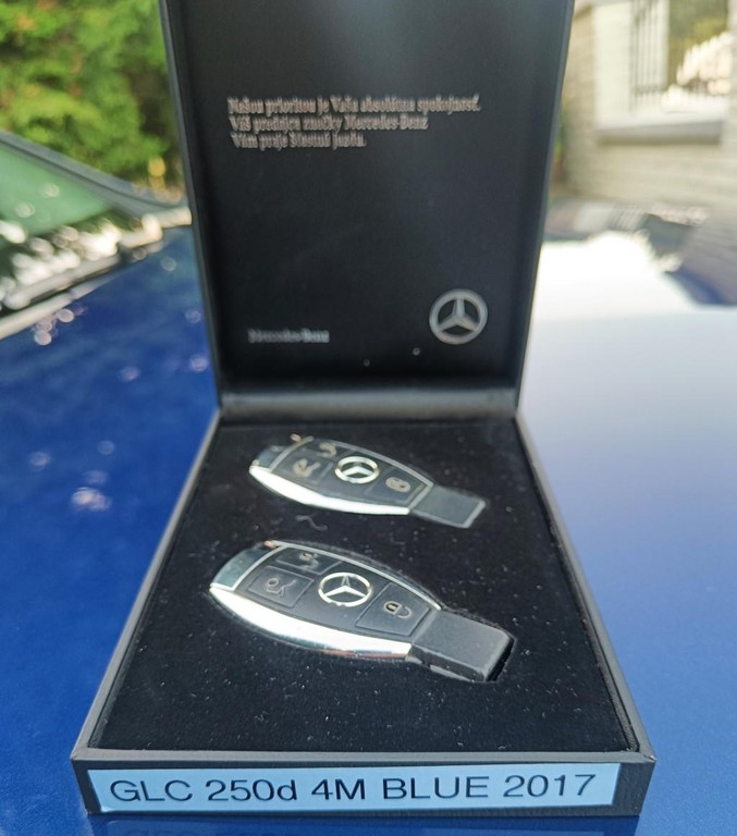 Mercedes GLC 250d 4MATIC A/T - AMG LINE