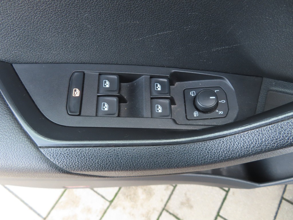 Skoda Karoq Sportline 1.6 TDI ŠKODA KAROQ SPOTLINE S DSG